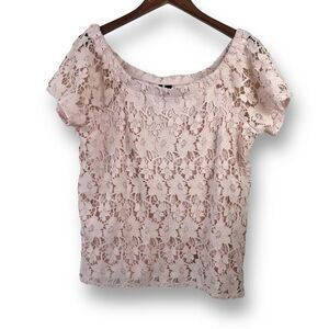 Skye's The Limit Women's Size M Allover Crocheted Lace Tee Beige Cream Coquette‎